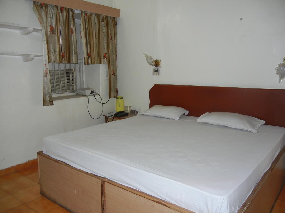 Hotel Grand Barrack Khandwa Extérieur photo